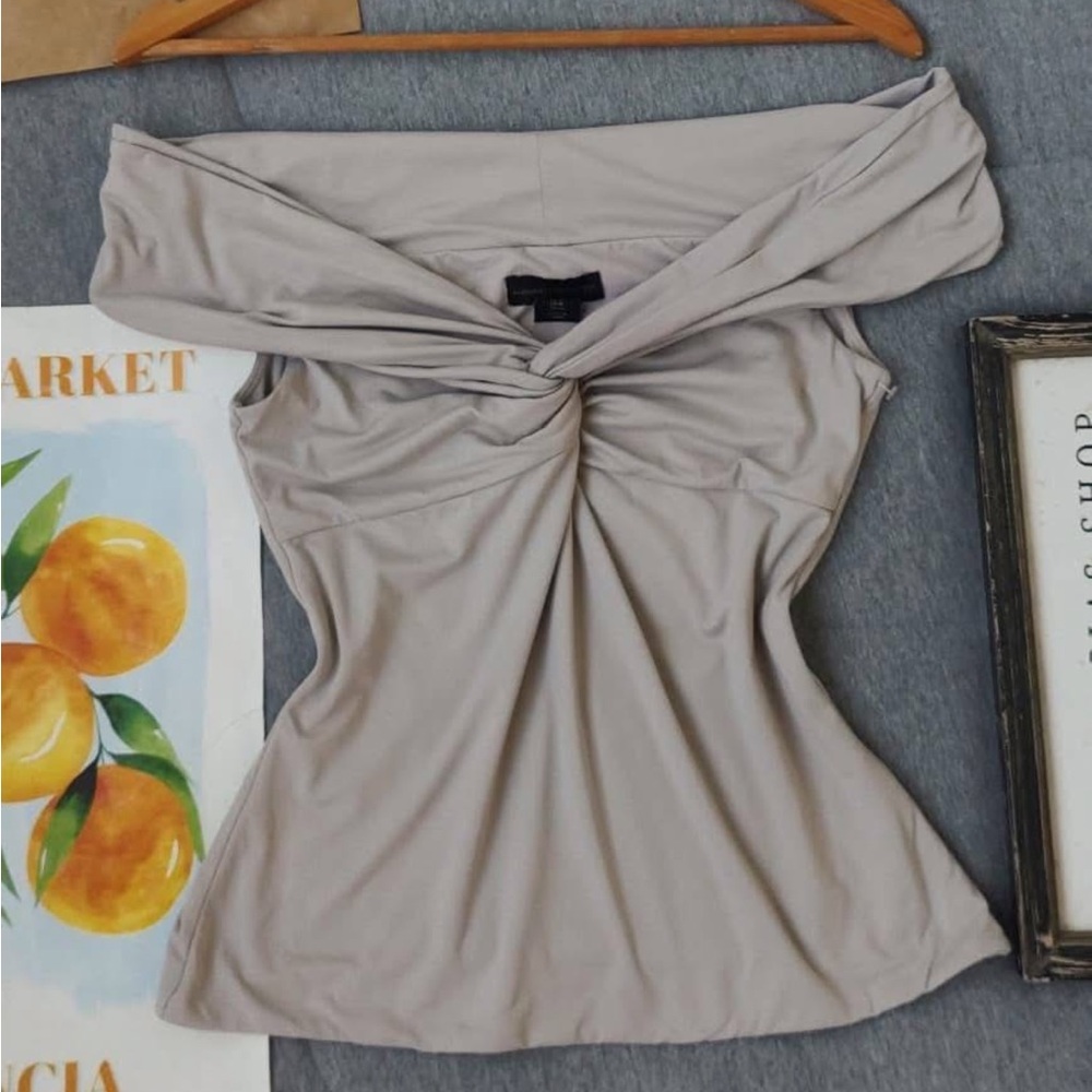 House of Harlow 1960 cream Top - size small